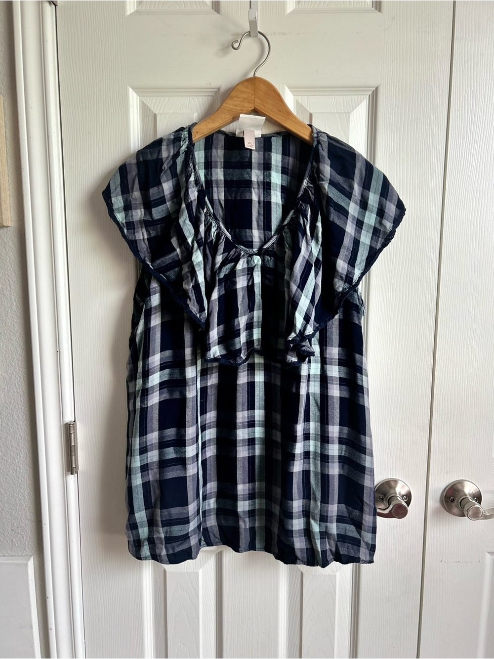 Blue plaid monochrome sleeveless ruffle collar blouse
